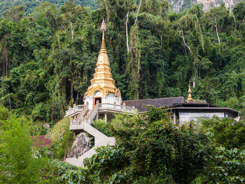 Les plus beaux temples de thailande, le Wat Tham Pha Phong
